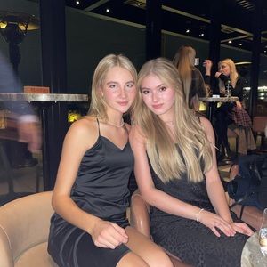 Meet your Posher, Mia